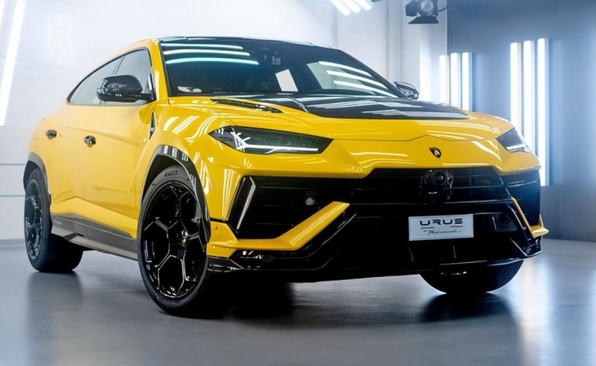 全球百公里加速最快的7款SUV，卡宴只能排第4，第2名是国产路特斯
