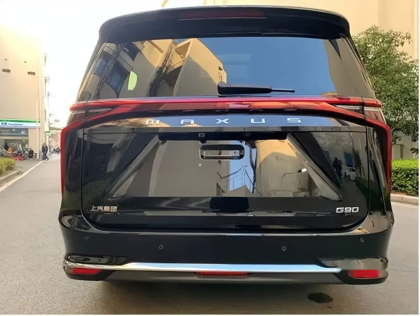 MPV界的“扛把子”上汽大通MAXUS G90，霸气上线！