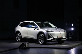 满电出发，自在出色！红旗天工05/06 800V超充版上市