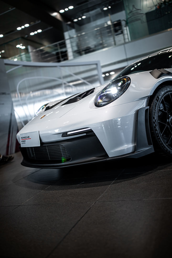 硬核赛道机器 实拍保时捷911 GT3 RS
