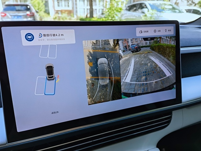25万级智电王者 试驾小鹏G6 超智驾轿跑SUV