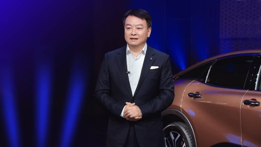 67年匠心传承，成就“更有品格的新豪华” 一汽丰田2022全新皇冠品牌