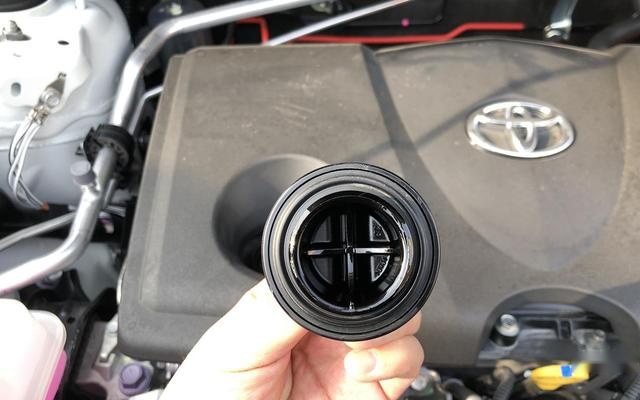 近一月投诉最高的3款车，南北丰田全入榜，网友：机油增多害的呗