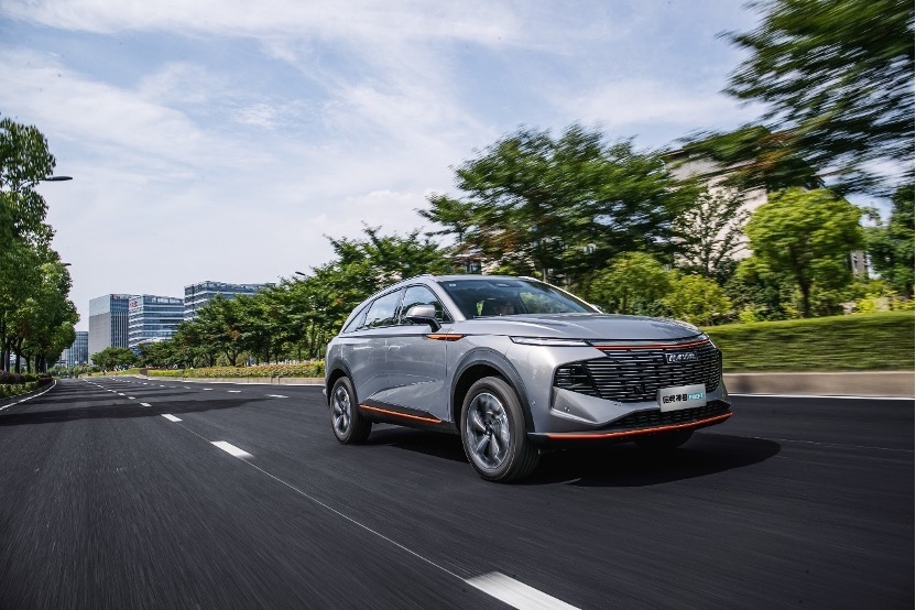 油耗5.5L，哈弗神兽DHT上市，售价15.38万起！