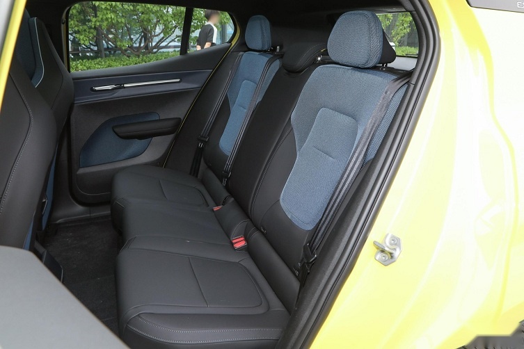 轴距2650mm续航590km20.08万起，沃尔沃EX30打算卖给谁