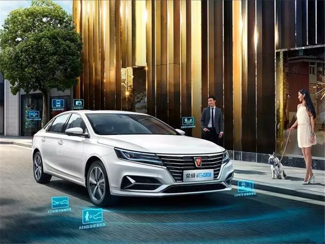 10万元预算,逸动高能版与荣威i6 PLUS谁更适合年轻人?