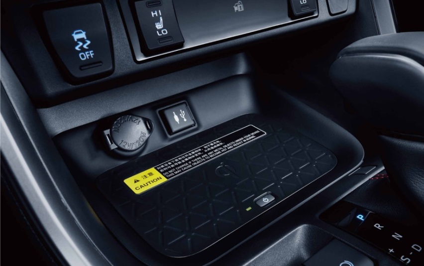 RAV4荣放双擎E+，解锁生活新态度