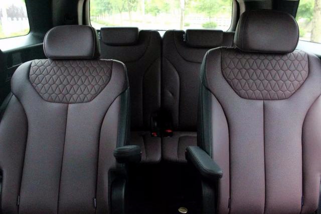 想要一台家用的六座中型SUV?或许第四代胜达就是你找的那款!