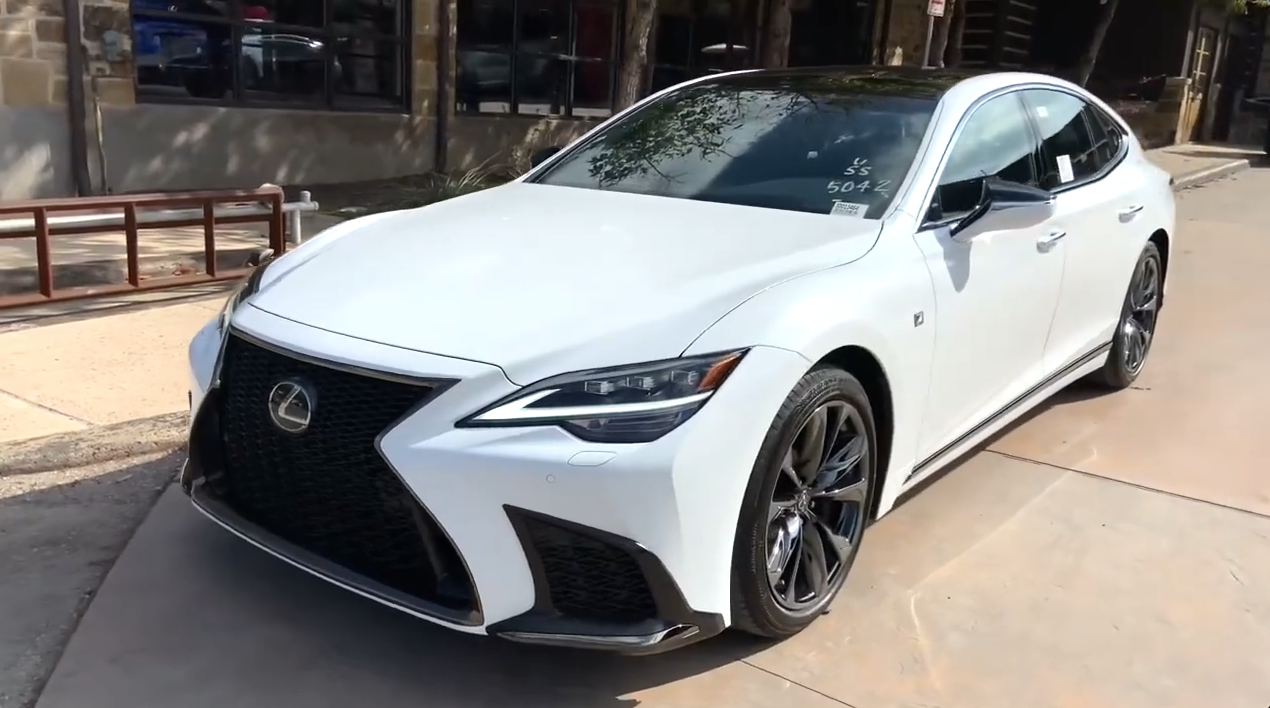 �׿��_˹LS500 F-Sport���ģ��o�����Ąӵ�����