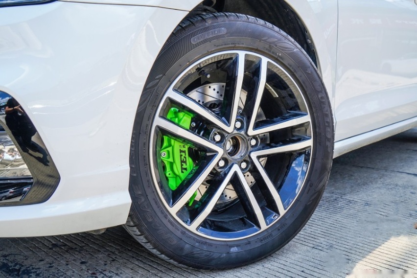 TEI刹车怎么样？看看这里升级TEI P40NS+街道性能刹车卡钳套装