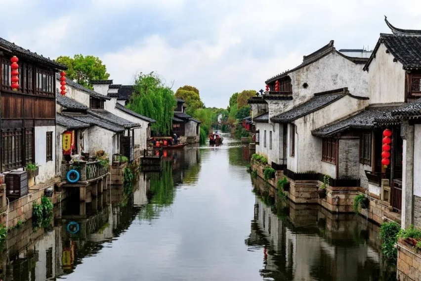 与奥迪Q7一起的江南气质旅行