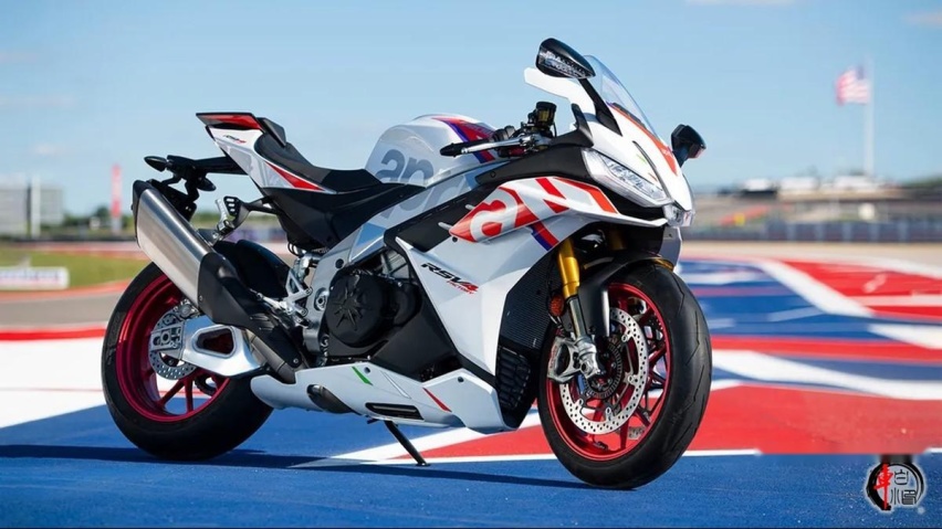 新车|MotoGP白色涂装:2023阿普利亚 RSV4限定版