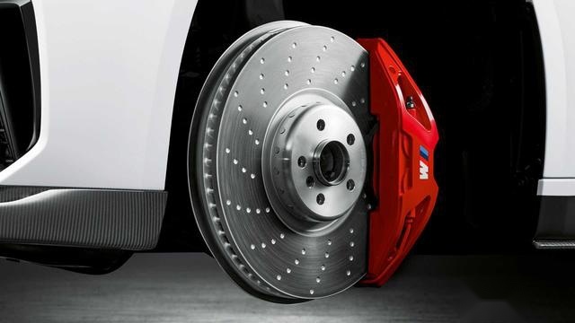 BMW宝马为旗下5系/M5/M5竞赛版推出M级特别性能套件