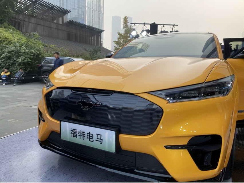 零百加速3.57s 最高续航700公里2024款福特电马依旧野性十足