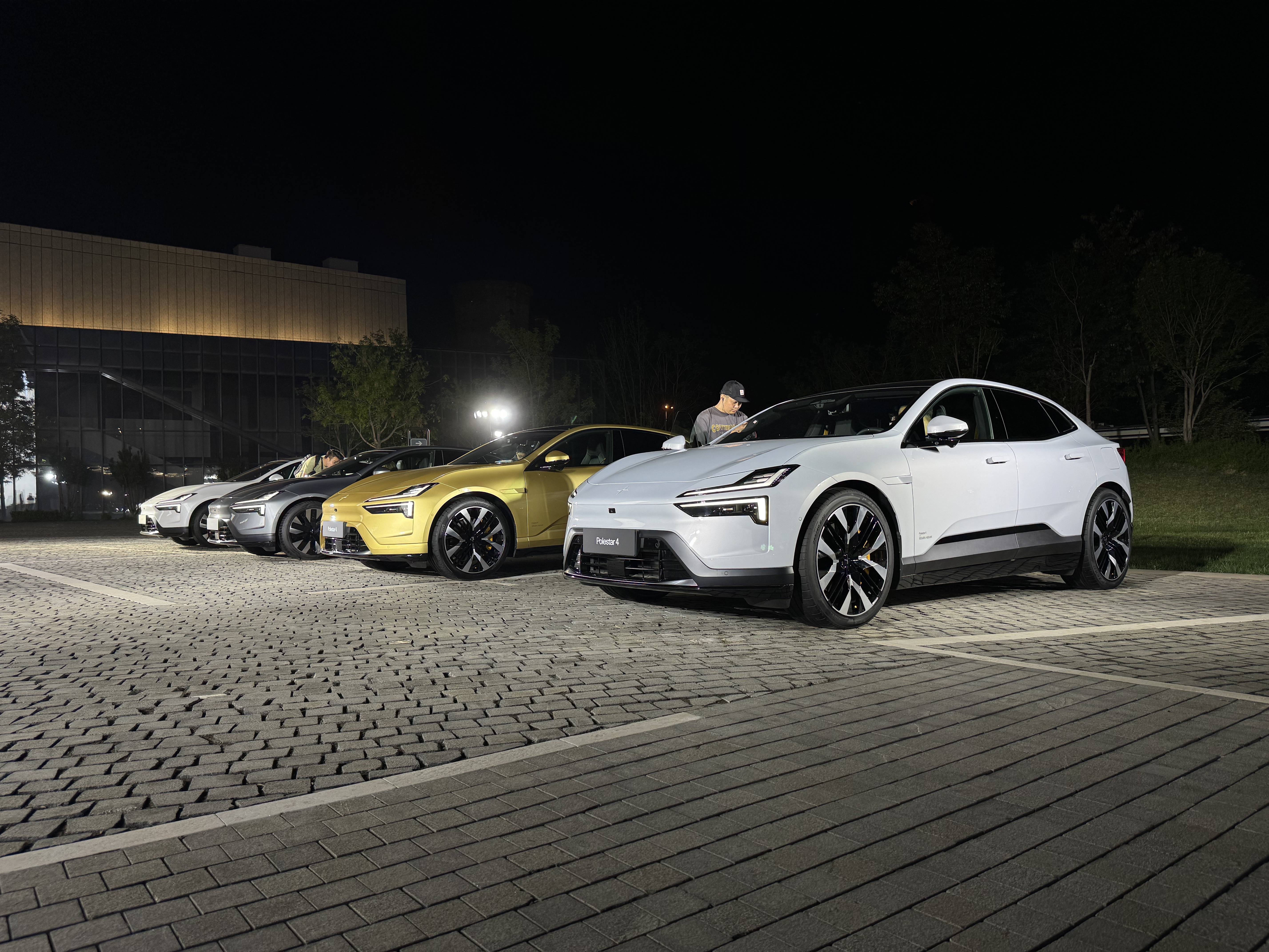 O4lãpǻyPolestar Phone