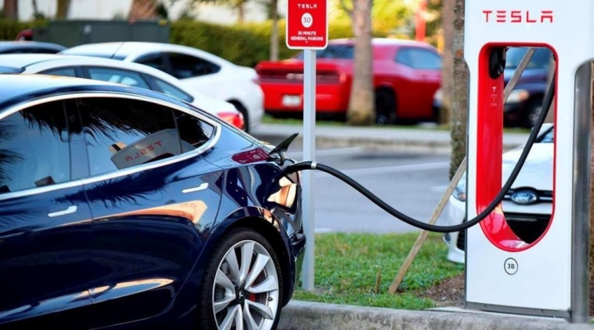 双节假期还可以来这打卡 高颜值的特斯拉 Model 3 焕新版登陆长春