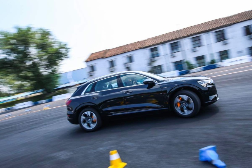 五问奥迪e-tron：80万凭什么选你而不是Model X？