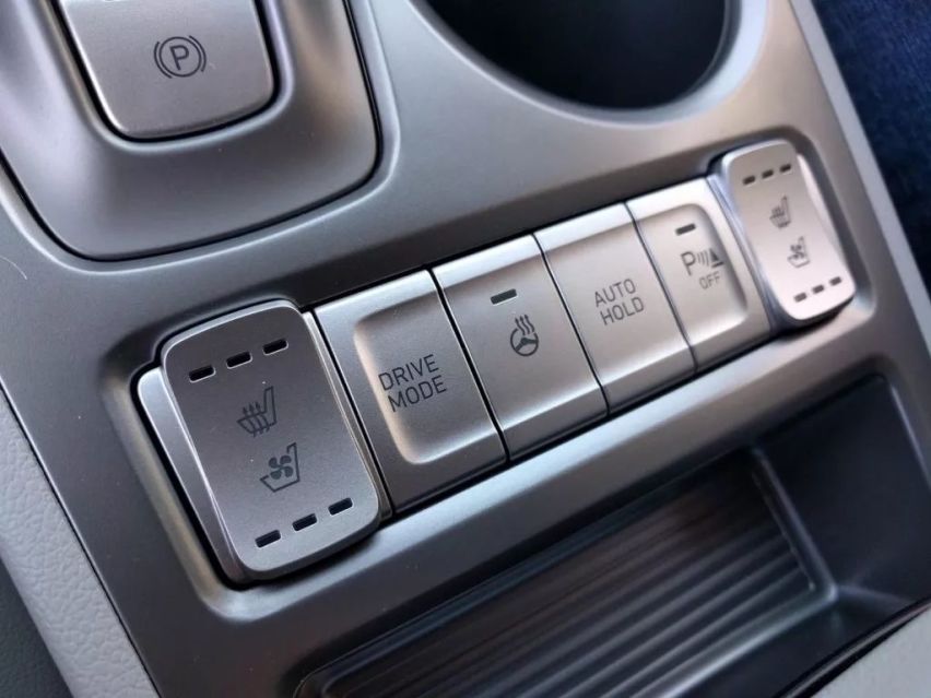 续航高达415公里，现代Kona EV同样可以陪你去看诗与远