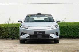 比亚迪秦MAX上市，起售价不到10万产品力逆天，有混动有纯电