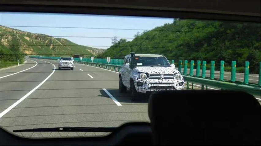 还嫌不够猛？坦克700“越野版”谍照曝光，加根涉水喉满足你