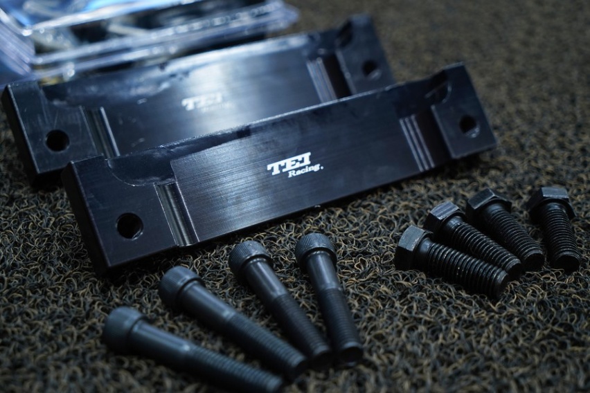 凯迪拉克XT6刹车改装前轮P60NS大六活塞套装TEI Racing