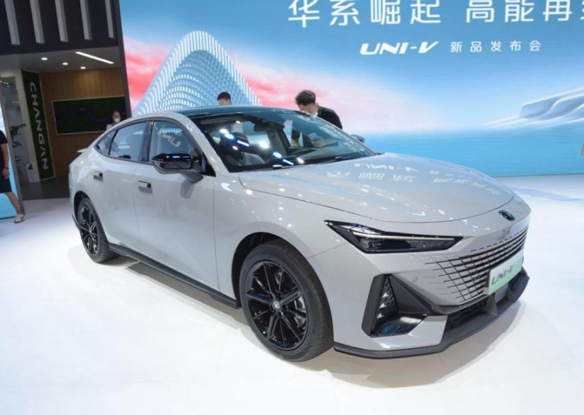 当UNI-V加入混动系统后，能实现6秒破百，油耗也在降低
