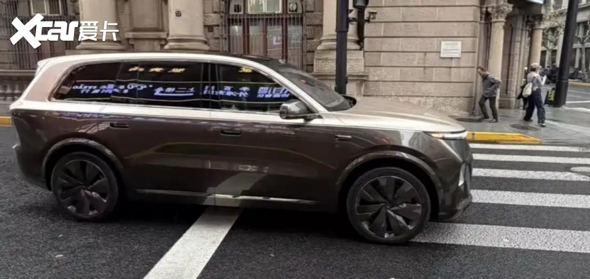 理想L9 Livis实车,55.98万,选它还是问界M9?