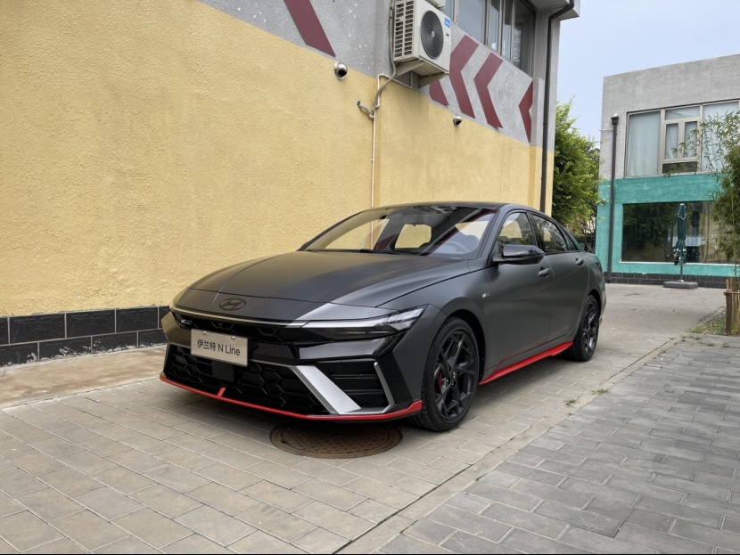 极氪发布售价百万级车型；比亚迪下线500万辆新能源车