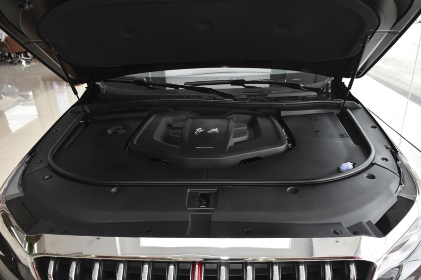 3.0T V6+四驱系统，红旗HS7震撼来袭，带你领略旗舰魅力