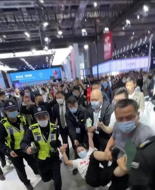 问题集中爆发的特斯拉，何去何从？