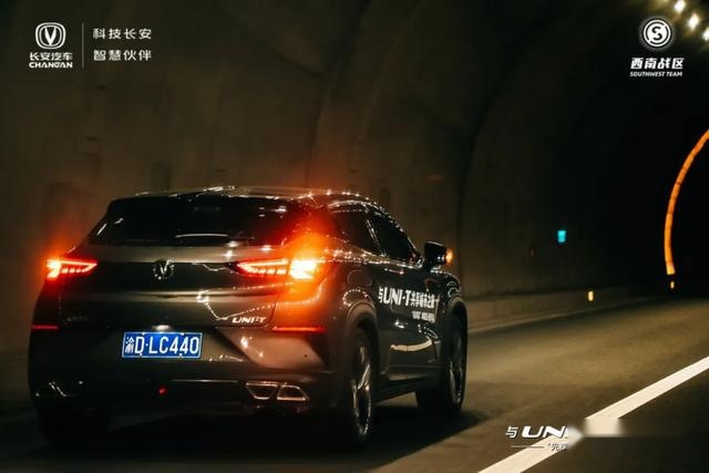与60岁的UNI-T车主自驾游，打破的是陈规，年轻的是心态