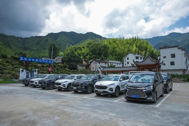 这台国产SUV也能挑战“江南最后的墨脱”公路?