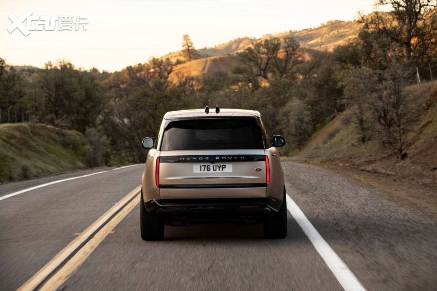 宇尘说车│全新一代路虎揽胜谱写五十余载荣耀篇章-爱卡汽车爱咖号