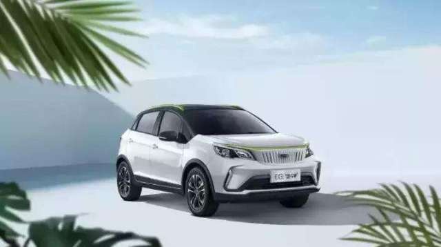 双车对比：纳米BOX VS EX3功夫牛，谁才是小型SUV首选？
