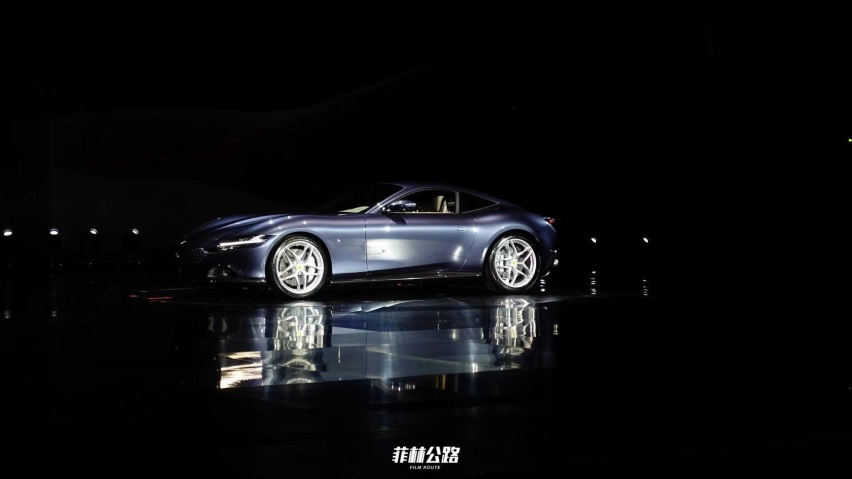 【抢先体验】亚平宁新烈马 法拉利全新V8跑车Roma