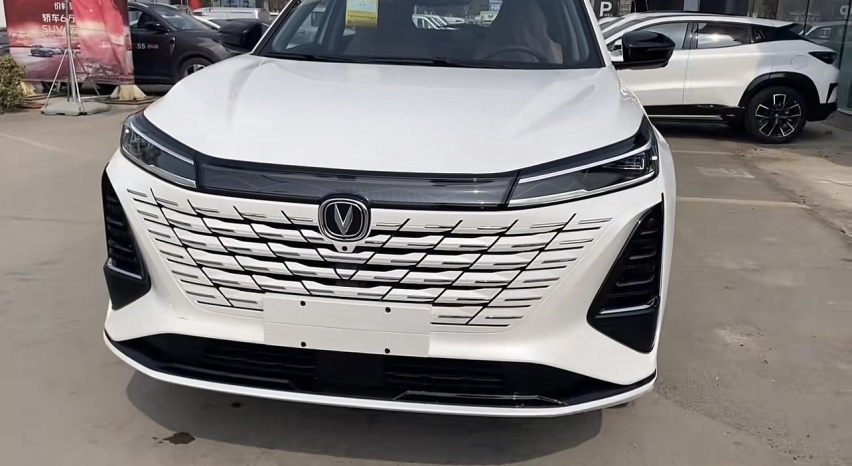 官降1.5万！长安CS75 PLUS冠军版实车到店，标配L2级+8AT