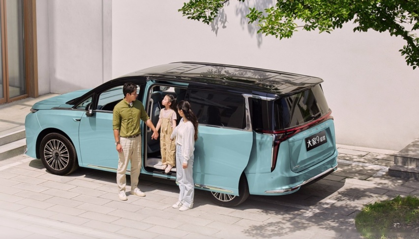 大家庭买MPV，不到30万预算，有什么理由不选“大家”系超混？