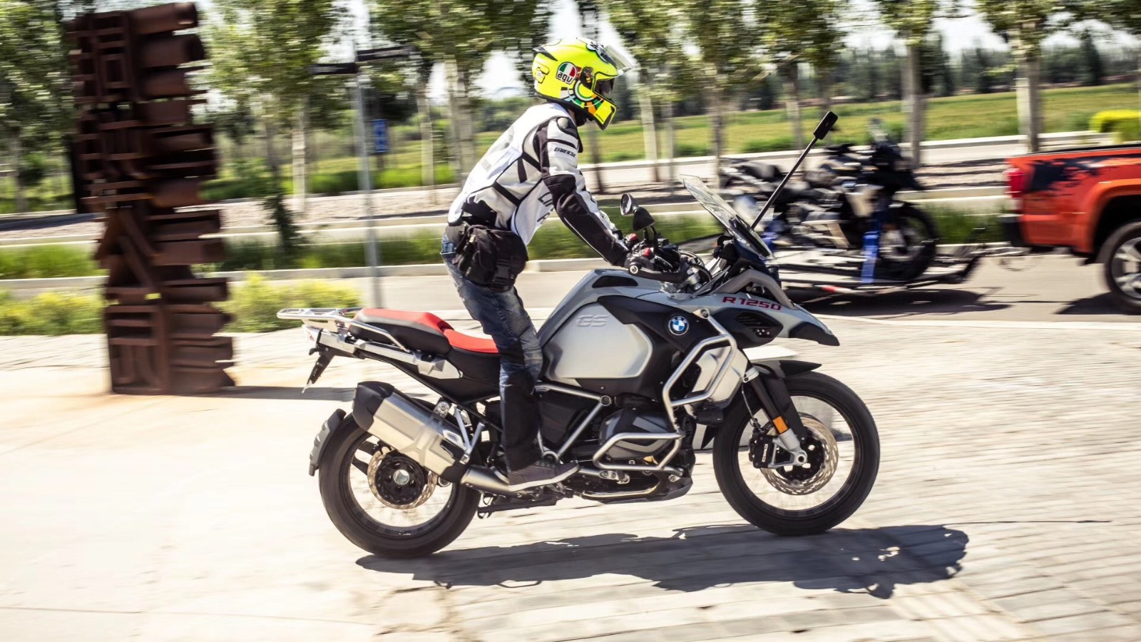 ��̨Ħ�г��൱��һ̨����3ϵ�ļ۸������ôѡ��