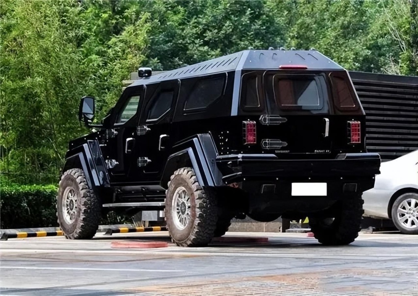 最贵的几台硬派SUV，很多人都没见过第二款还是中国造