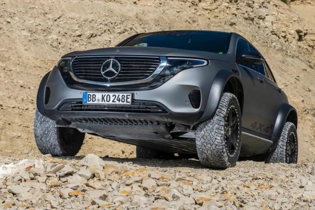 戴姆勒发布奔驰EQC 4X4²，电动越野时代真的快来了