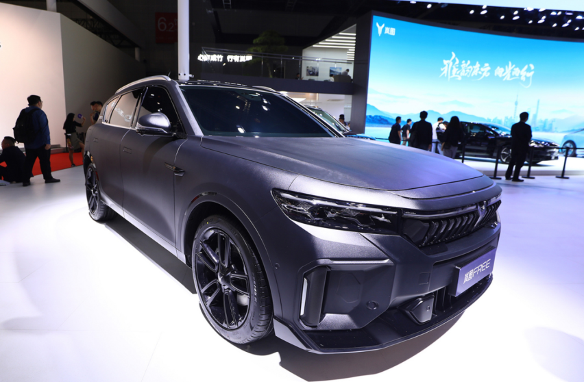 大五座SUV，配电动四驱+空悬，新岚图FREE能不能买？
