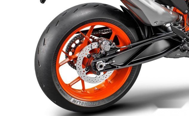 KTM 890 Duke R 首次亮相EICMA 2019