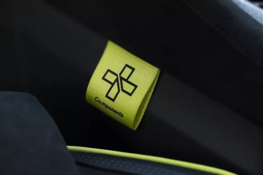这绝对是20万内，年轻人能买到最好的性能车！