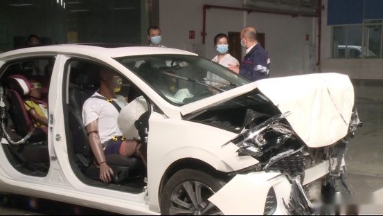什么叫硬钢？ 逸动PLUS告诉你成为“爆款”的理由