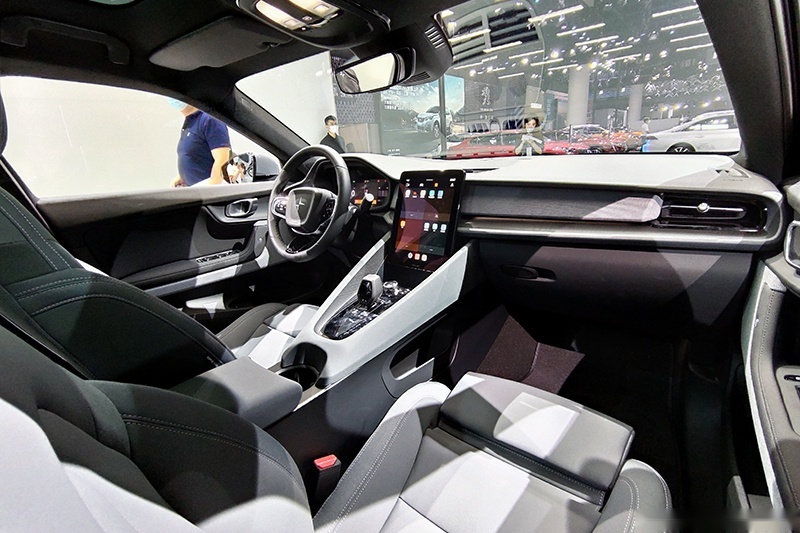 2021款Polestar 2上市售25.28万-33.8万