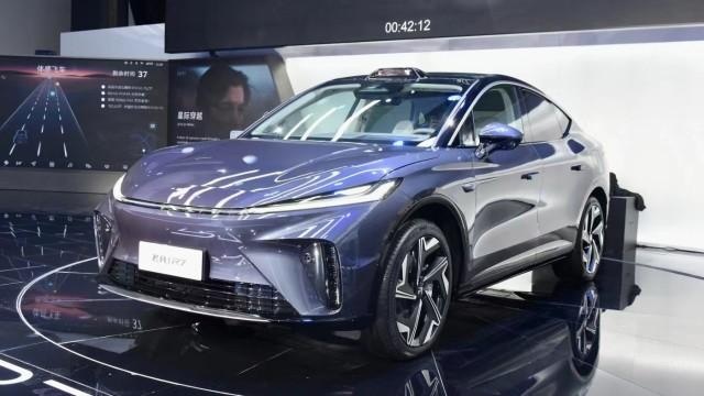 800万像素镜头就给一个？飞凡R7堆料很猛，疗效可能一般