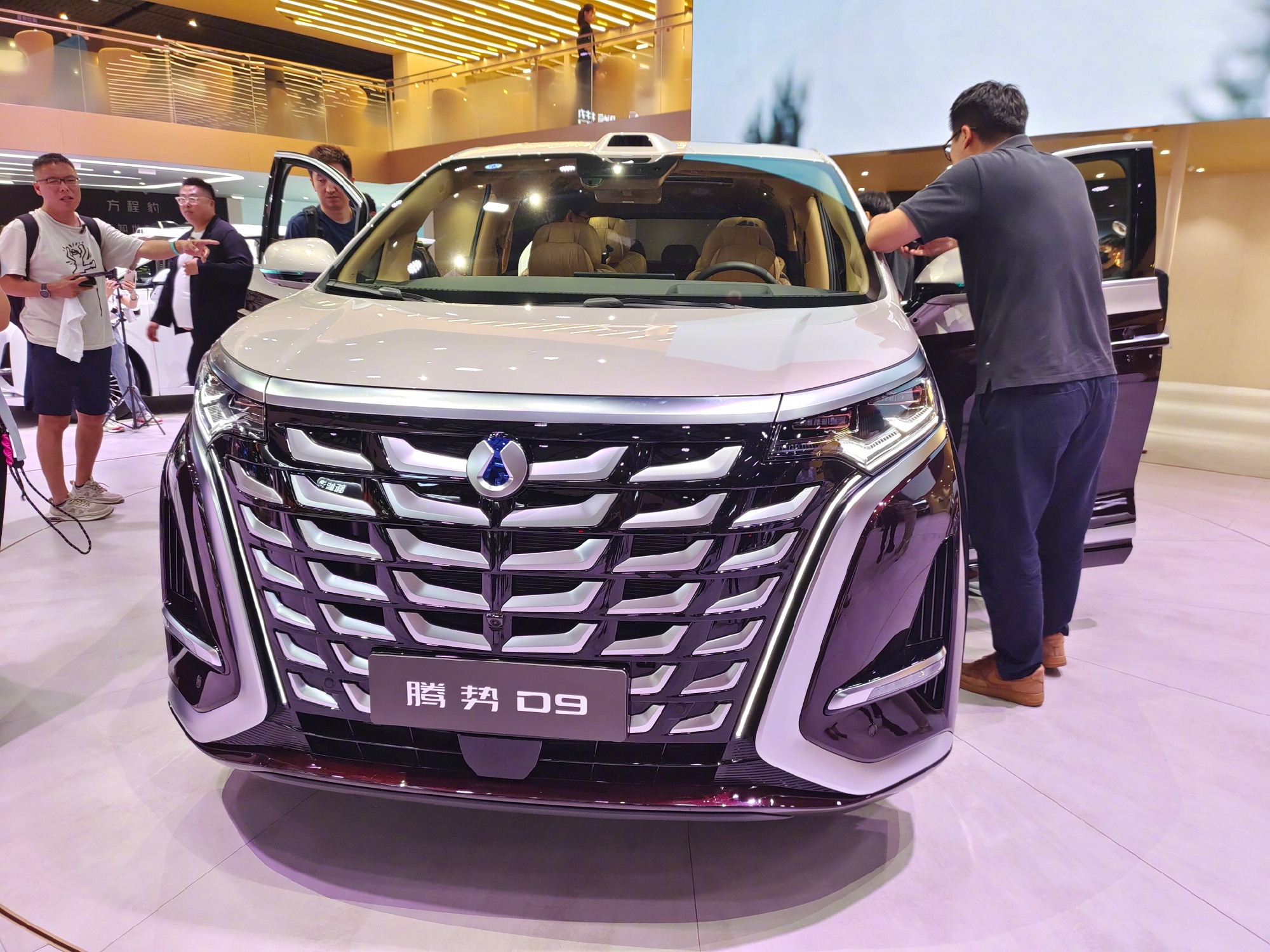 �¿��v��D9���У��ۃr30.98�fԪ-45.98�fԪ