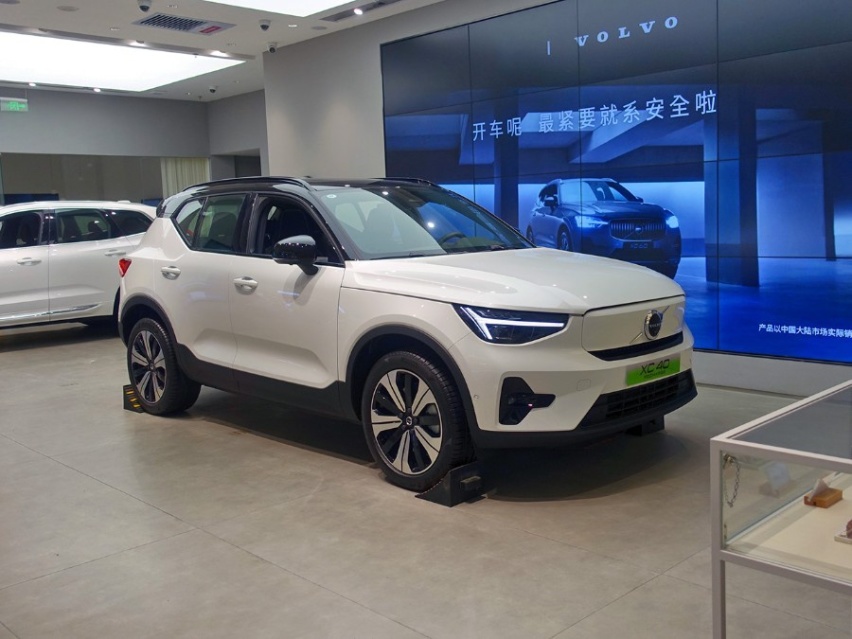 20万级豪华品牌纯电SUV，它很有性价比，探店沃尔沃XC40纯电版
