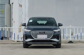 新能源奢华新篇章奥迪Q4 e-tron纯电SUV领风骚