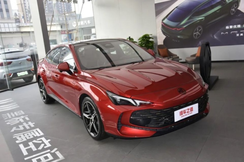 运动排气+无框车门+可变悬架 ，MG7来了